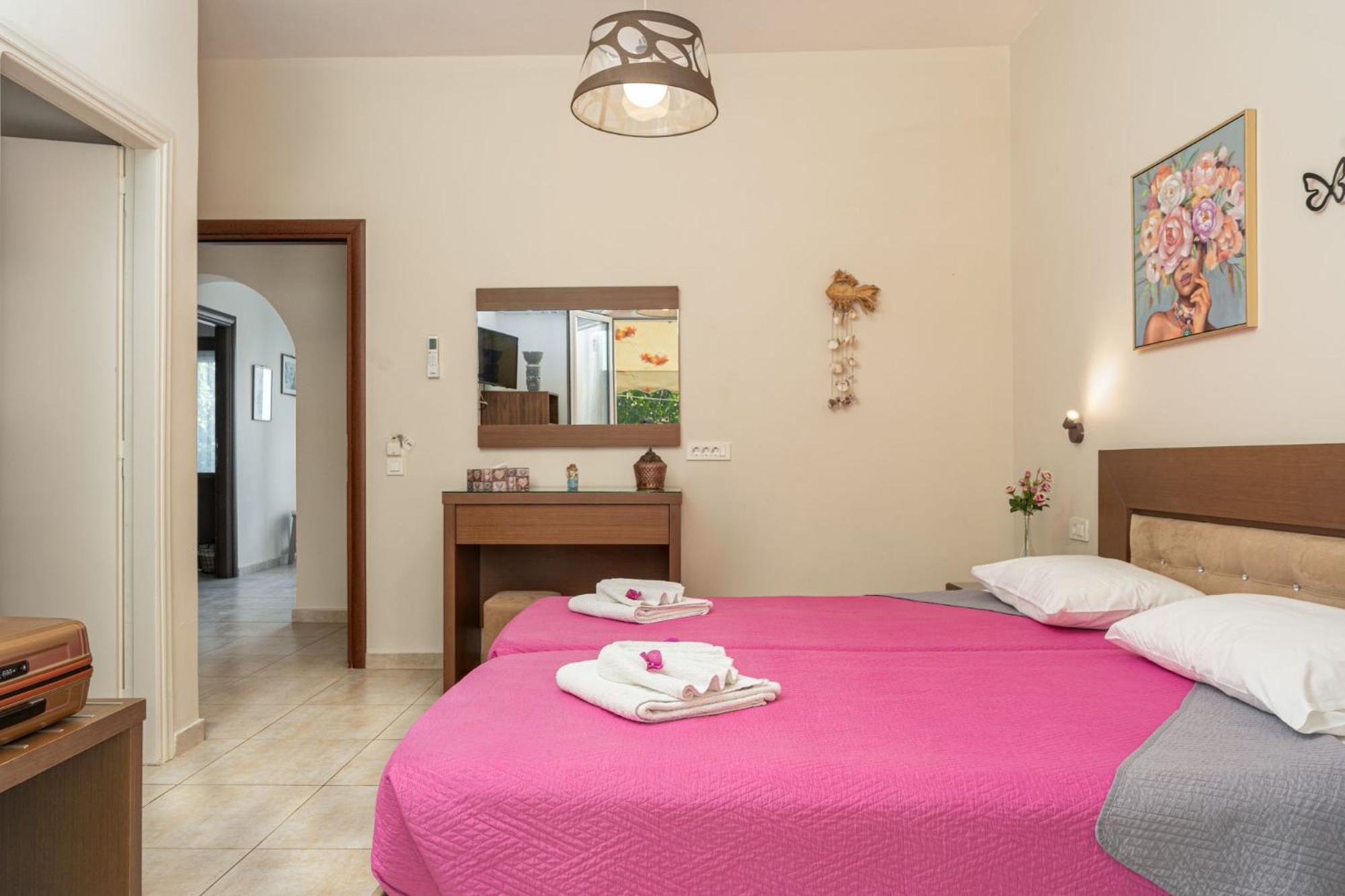 Stathis Beachfront Luxury Rooms Kalamákion Rom bilde