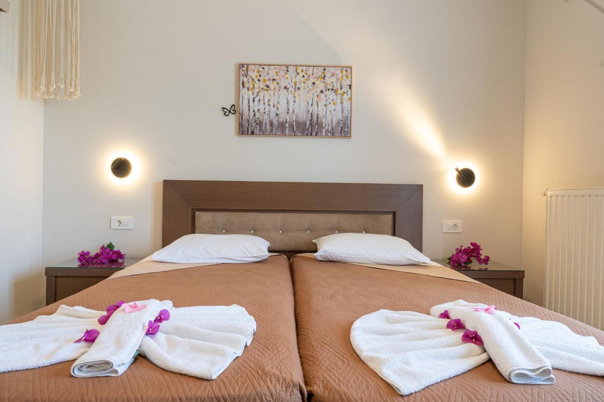Stathis Beachfront Luxury Rooms Kalamákion Rom bilde