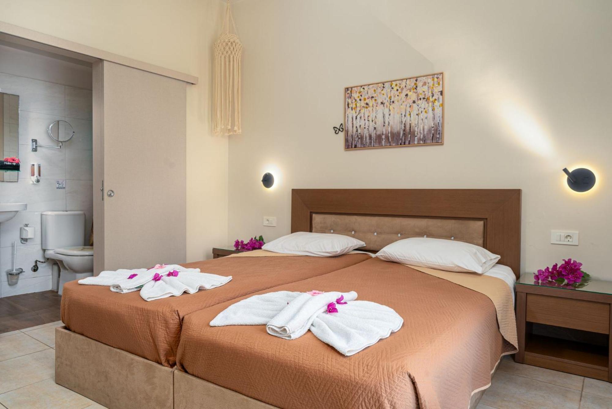 Stathis Beachfront Luxury Rooms Kalamákion Rom bilde